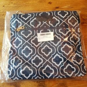 REDUCED - BRAND NEW Sarah Wells M Heart M bag